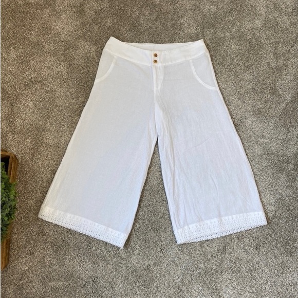 Mexico Lindo cotton wide legged beach capris with lace trim. Women's size M - Picture 2 of 4